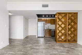 Photo #2: 6569727 Listing