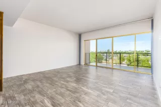 Photo #6: 6569727 Listing