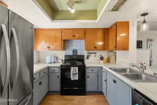 Photo #6: 6569884 Listing