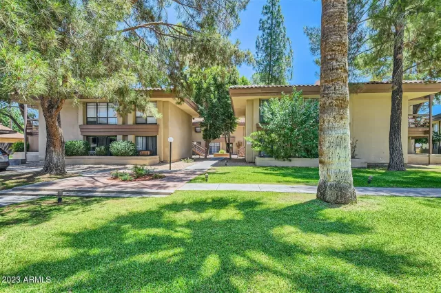 MLS: 6569935 Condo For Sale