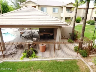 Photo #5: 6569975 Listing