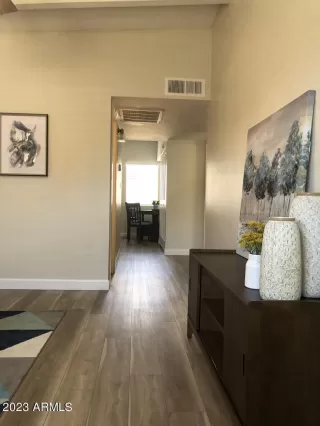 Photo #4: 6569978 Listing 