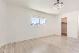 Photo #4: 6570063 Listing