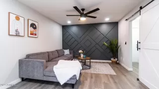 Photo #6: 6570079 Listing