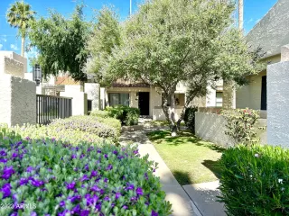 Photo #3: 6570195 Listing