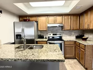 Photo #5: 6570195 Listing