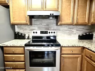 Photo #6: 6570195 Listing