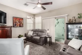 Photo #5: 6570209 Listing