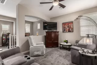 Photo #6: 6570209 Listing