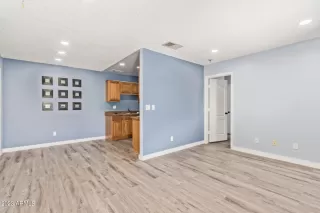 Photo #3: 6570224 Listing