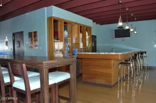 Photo #6: 6570272 Listing