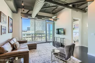 Photo #5: 6570273 Listing 