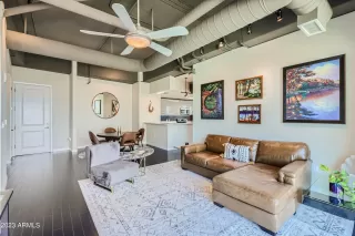 Photo #6: 6570273 Listing 