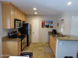 Photo #2: 6570283 Listing