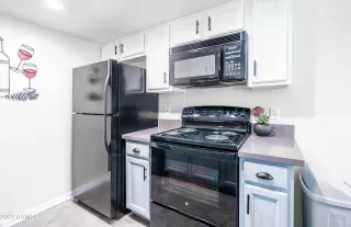 Photo #5: 6570316 Listing 