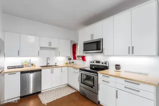 Photo #1: 6570753 Listing 