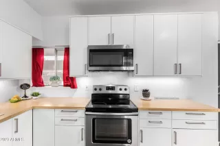 Photo #3: 6570753 Listing 