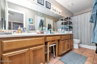 Photo #4: 6570909 Listing