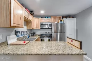 Photo #2: 6570911 Listing 