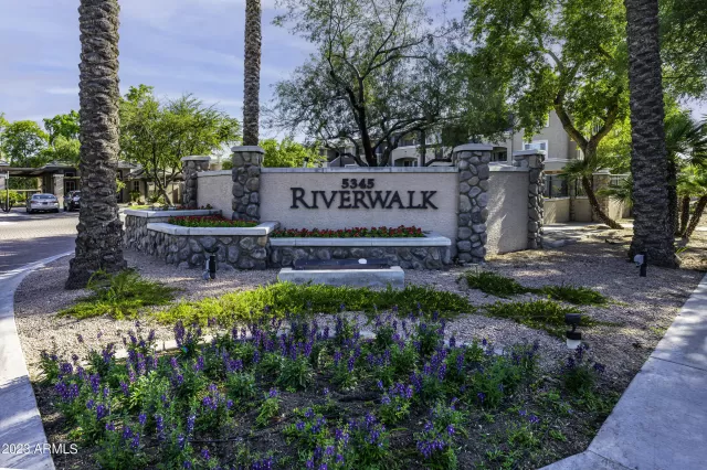 MLS: 6570917 Condo For Sale