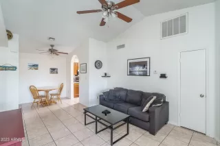 Photo #6: 6571161 Listing 
