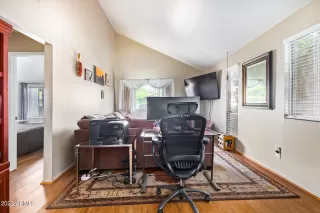 Photo #4: 6571178 Listing