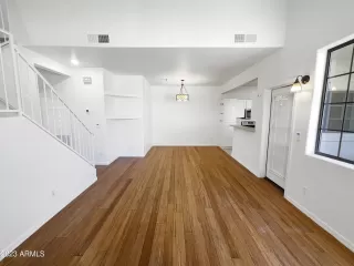 Photo #2: 6571462 Listing