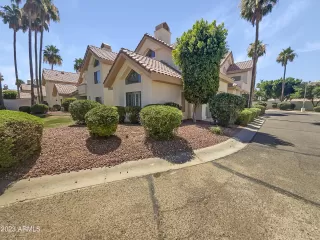 Photo #5: 6571462 Listing