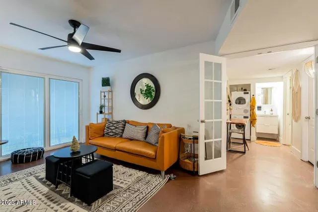 MLS: 6571587 Condo For Sale