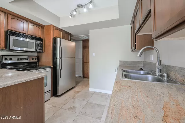 MLS: 6571615 Condo For Sale