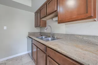 Photo #2: 6571615 Listing