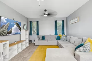 Photo #5: 6571681 Listing