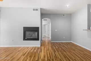 Photo #6: 6571688 Listing 