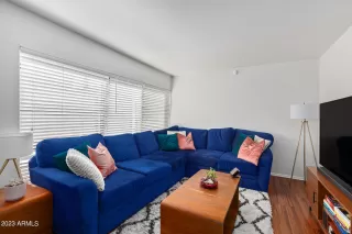 Photo #5: 6571784 Listing