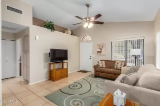 Photo #3: 6571831 Listing 