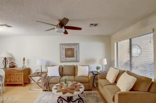 Photo #5: 6571912 Listing 