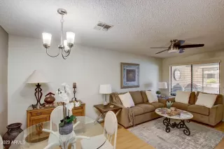 Photo #6: 6571912 Listing 