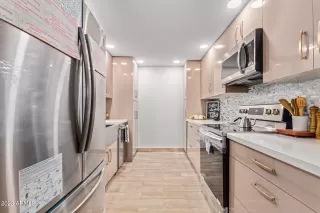 Photo #6: 6571954 Listing 