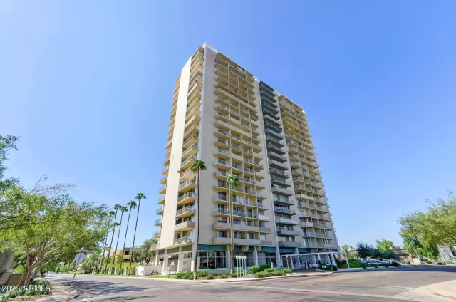 MLS: 6571959 Condo For Sale