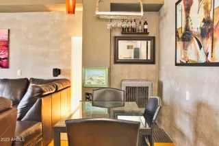 Photo #2: 6572077 Listing