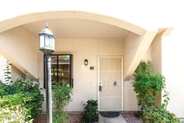 MLS: 6572098 Condo For Sale