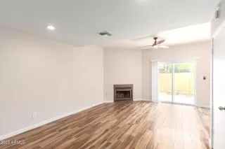 Photo #4: 6572098 Listing 