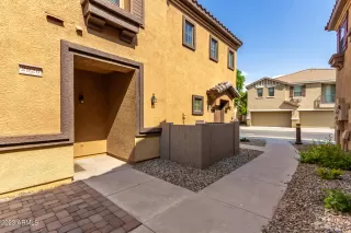 Photo #2: 6572116 Listing