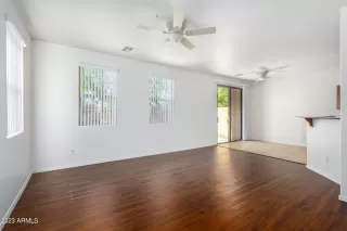 Photo #6: 6572116 Listing