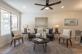 Photo #5: 6572177 Listing