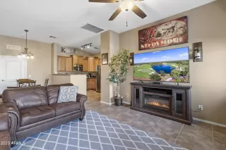 Photo #2: 6572232 Listing