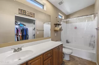 Photo #6: 6572232 Listing