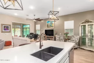 Photo #4: 6572260 Listing