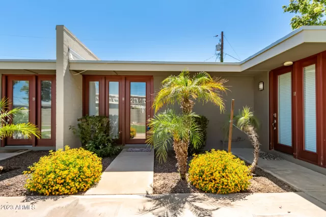 MLS: 6572269 Condo For Sale