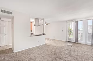 Photo #6: 6572269 Listing 